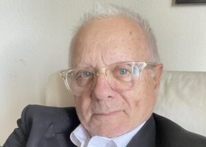 Conoce a lo que se dedica el actor Orlando Urdaneta a los 77 años