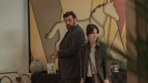 Vicky Luengo como Antonia Scott y Hovik Keuchkerian como Jon Gutiérrez